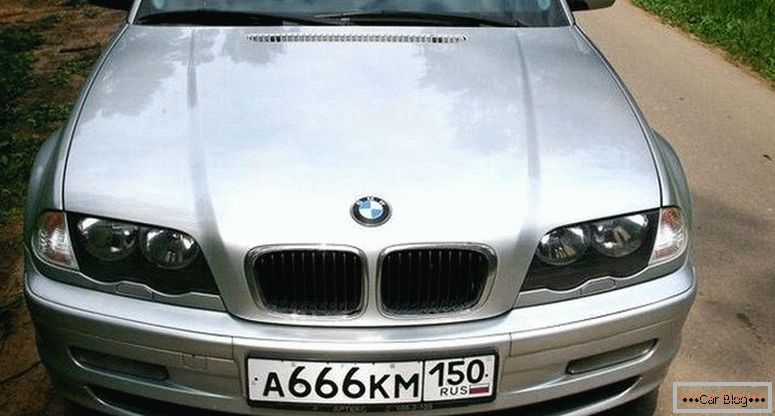 BMW 3 Series in the back of E46 - the number of the devil on the number