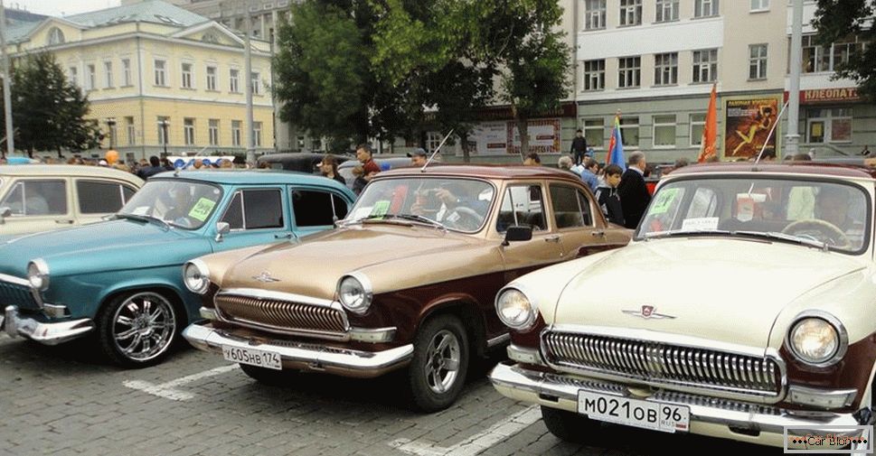 Exhibition of retro cars in Yekaterinburg