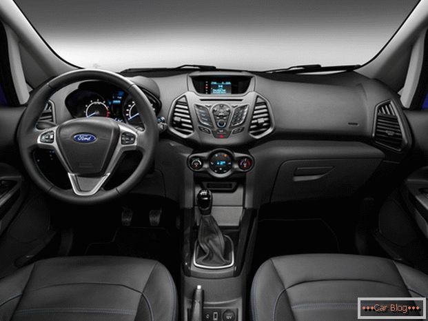 In the cabin of the car Ford EcoSport everything is modern