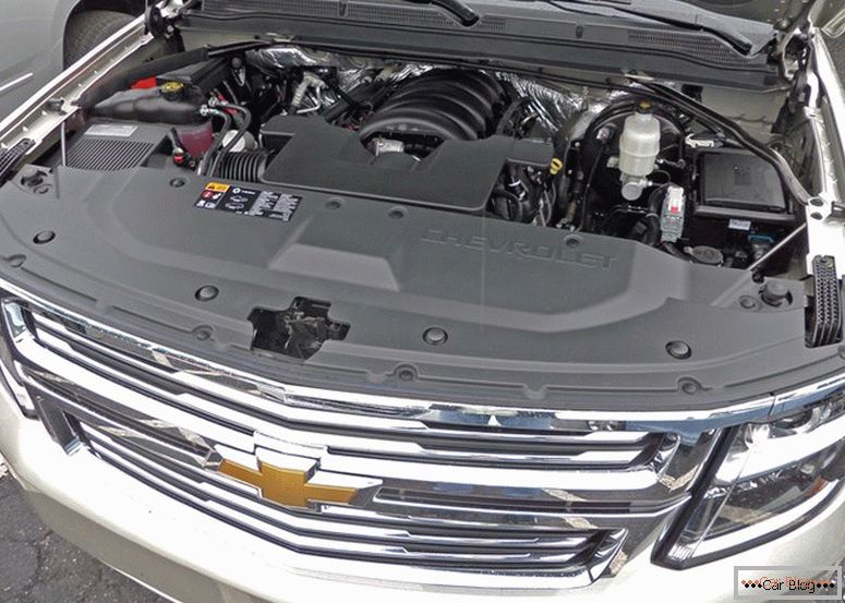 Engine Chevrolet Suburban 2014 photo