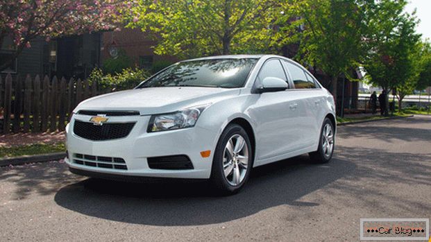 In the car Chevrolet Cruze takes into account all current trends in the automotive industry