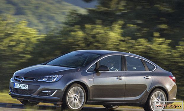 The body shape of the car Opel Astra has become even more perfect