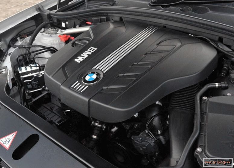 Diesel engine BMW X3 photo