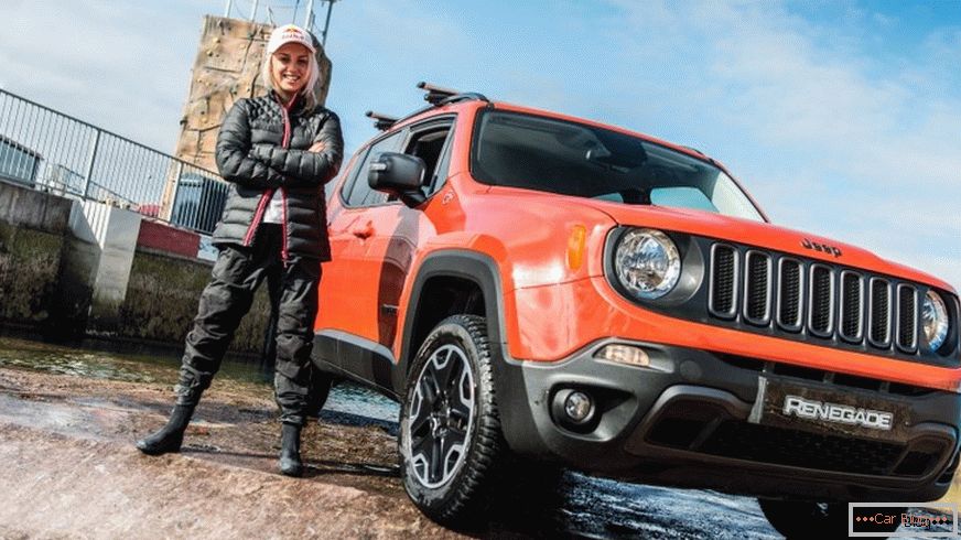 Jeep Renegade Takes Part In Rafting 6