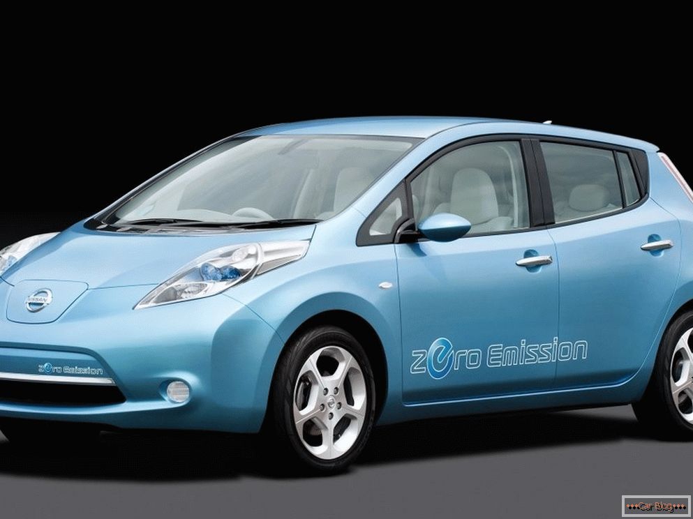 Электрокар Nissan Leaf расходится как пирожки