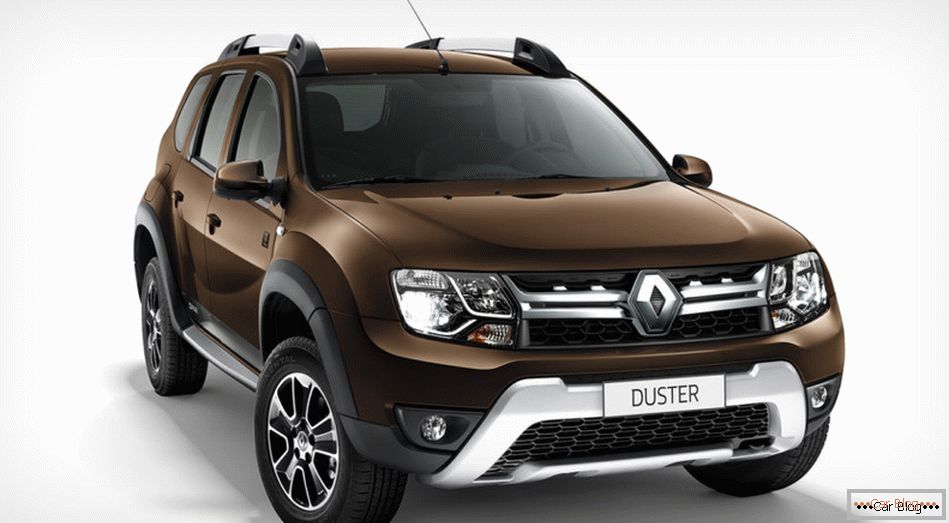 The French announced a price tag on a complete set of special versions of Duster - Dakar Edishn