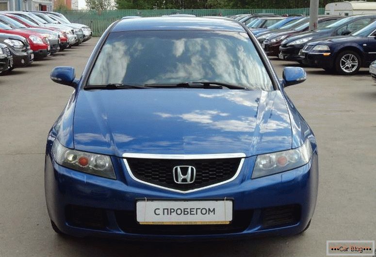 The look of a used car Honda Accord 7