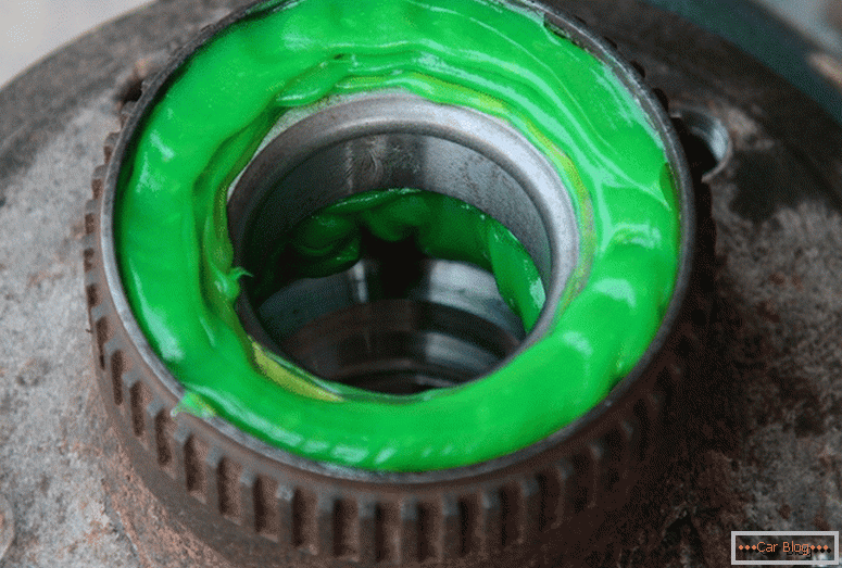 which lubricant for hub bearings is better in winter
