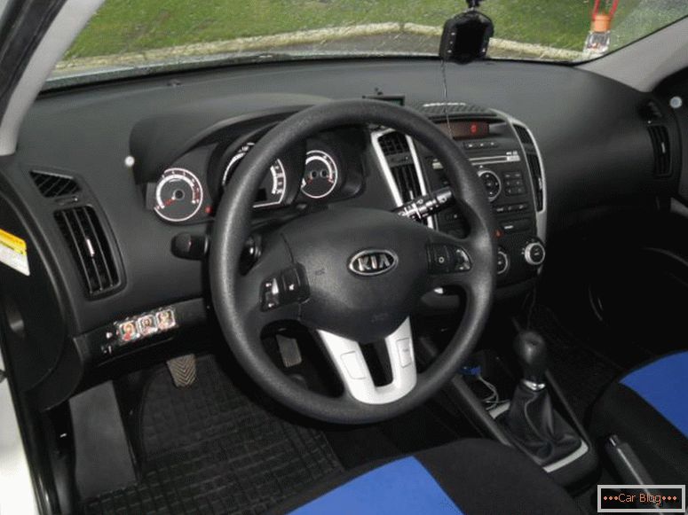 2010 Kia Ceed steering wheel