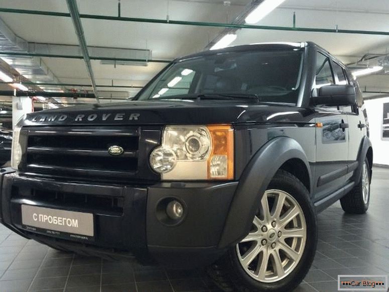 Land Rover Discovery 3 with photo