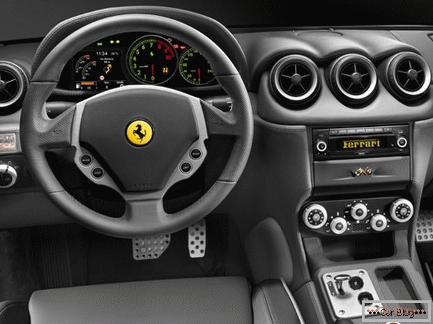 Bose Media System in a Ferrari car