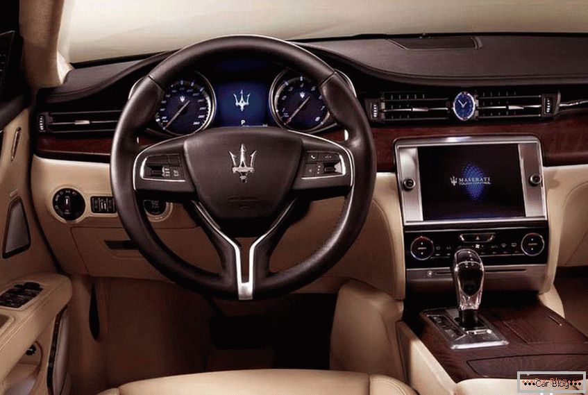 Maserati quattroport price