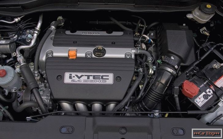Honda CR-V engine