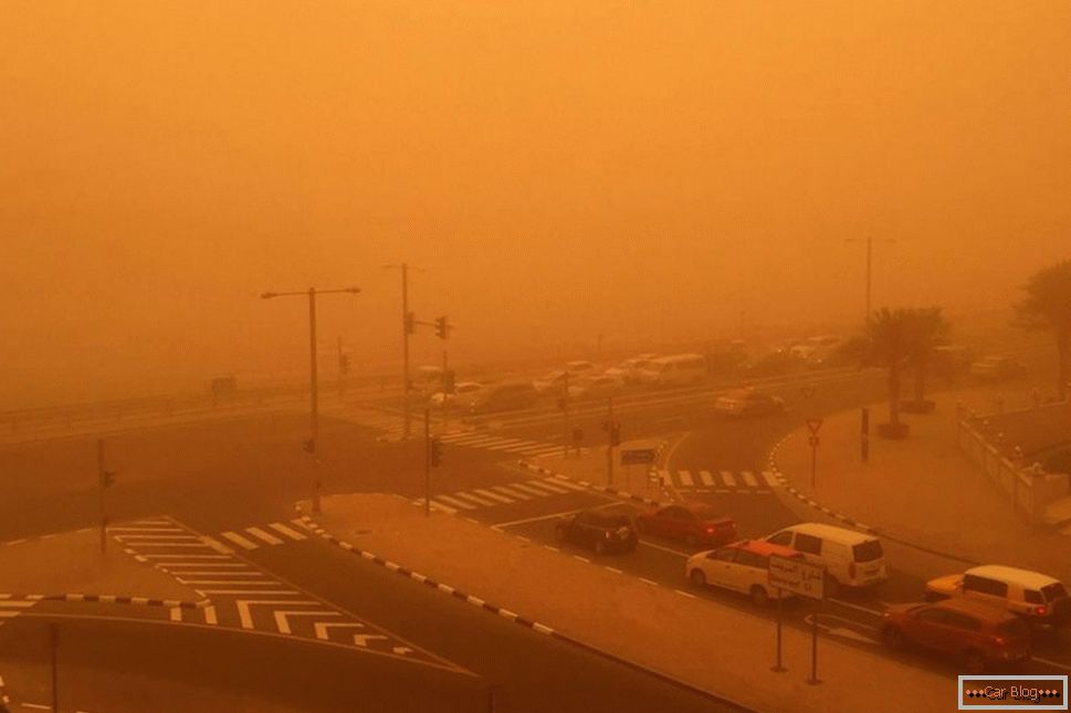 crash and sandstorm