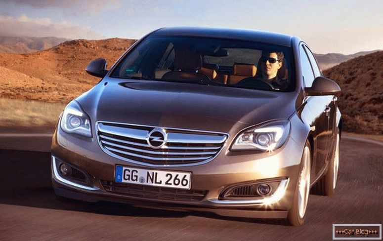 Price Opel Insignia 2014