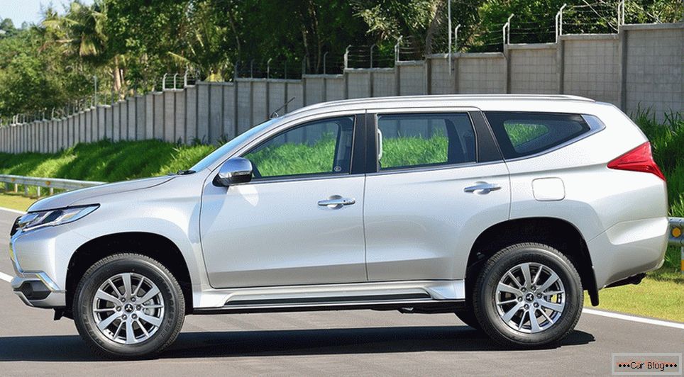 О том, когда New Mitsubishi Pajero Sport приедет в Россию, японцы скажут в декабре