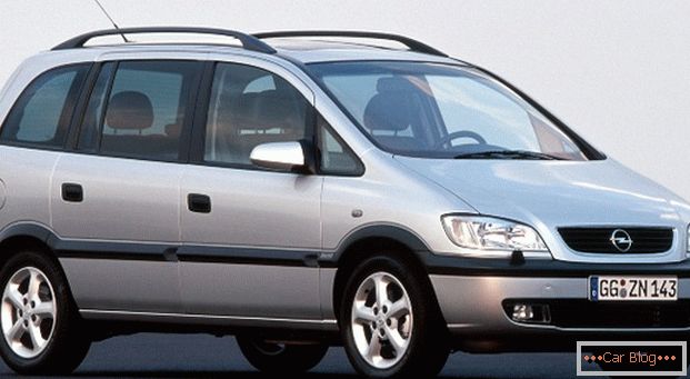 Opel Zafira - German minivan
