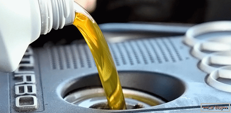 how engine oil foams