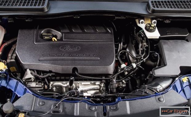 Engine Ford Kuga 2 restyling