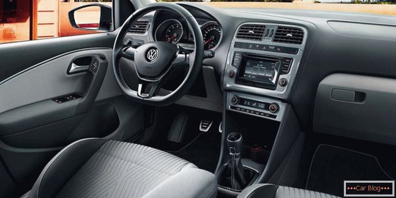 Updated Salon Volkswagen Polo Sedan 2017