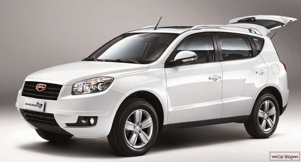 Cheap Geely Emgrand crossover