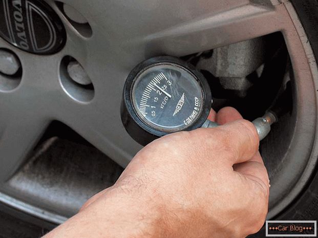 Driving on lowered tires increases fuel consumption