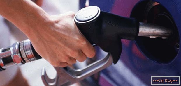 fill with fuel recommended by the car manufacturer