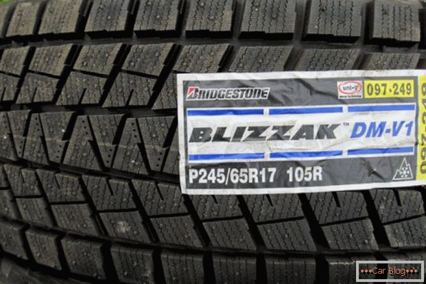 Non-studded winter tires bridgestone blizzak DM