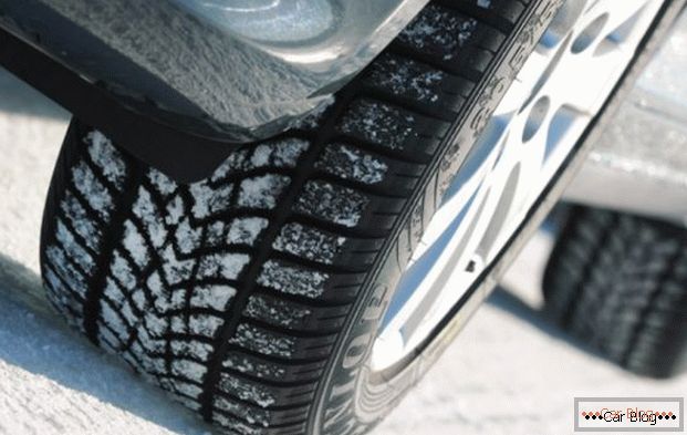 Winter tire features