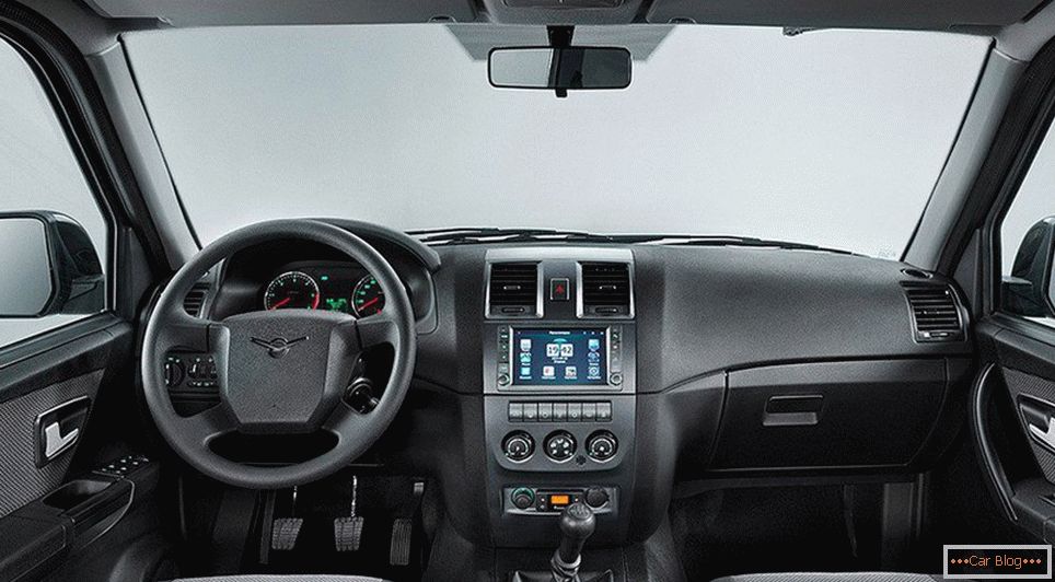 The interior of the current version of UAZ Patriot