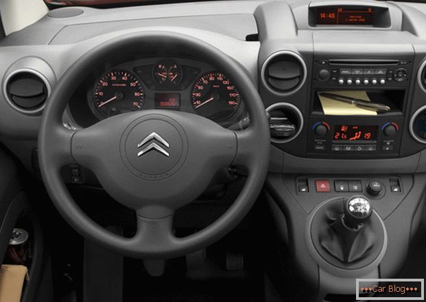 Citroen Berlingo car interior is focused on the comfort of the driver and passengers during travel