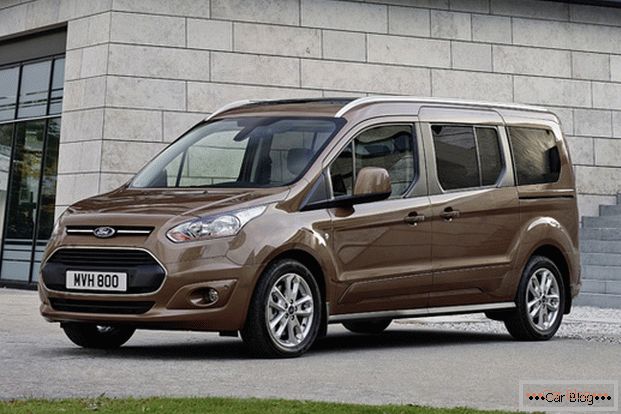 Ford Tourneo Connect can accommodate up to 8 passengers.
