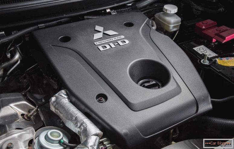 Engine Mitsubishi Pajero Sport