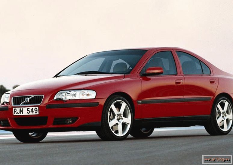 volvo s60 red