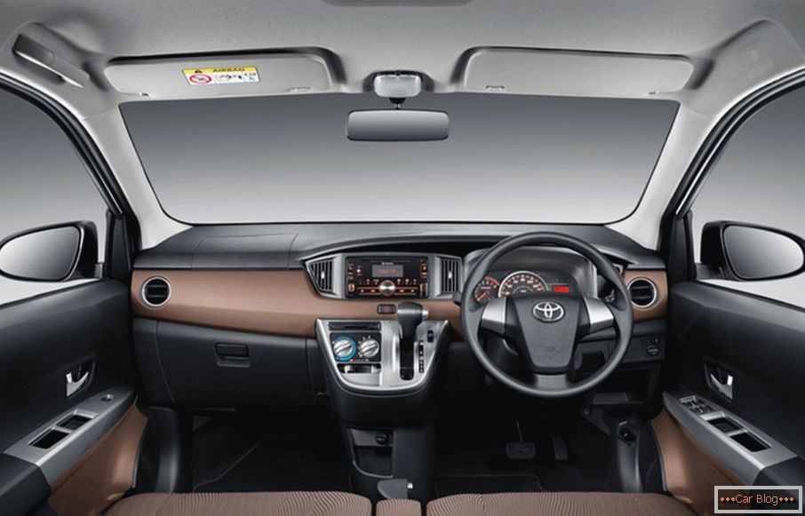 Японцы продемонстрировали внешний вид минивэна Toyota Caly