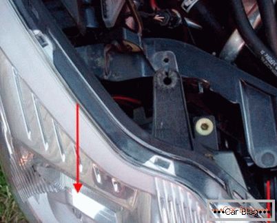 Replace the bulbs and dipped beam on the Ford Focus 2