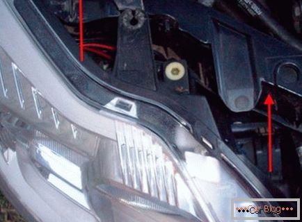 Replace the bulbs and dipped beam on the Ford Focus 2