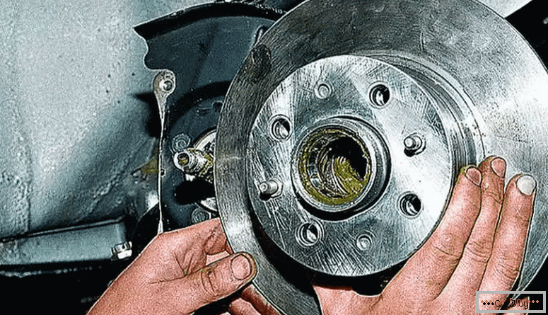 how to change the rear wheel bearing on the WHA